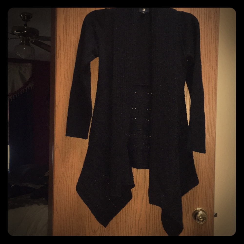 🛑SOLD ❌Cardigan -Black , by iZ Byer